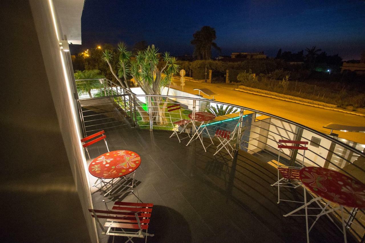 Tra Le Braccia Di Morfeo Bed & Breakfast Terrasini Eksteriør bilde